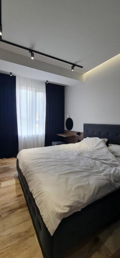 Oasis-Rent Apartment Chisinau Bagian luar foto