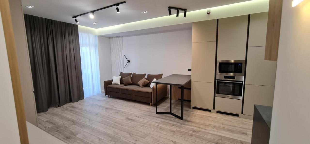Oasis-Rent Apartment Chisinau Bagian luar foto