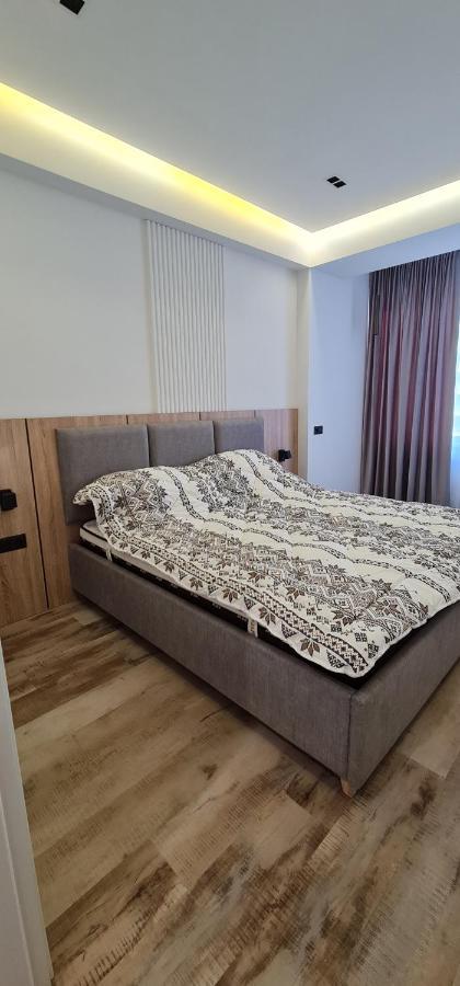 Oasis-Rent Apartment Chisinau Bagian luar foto