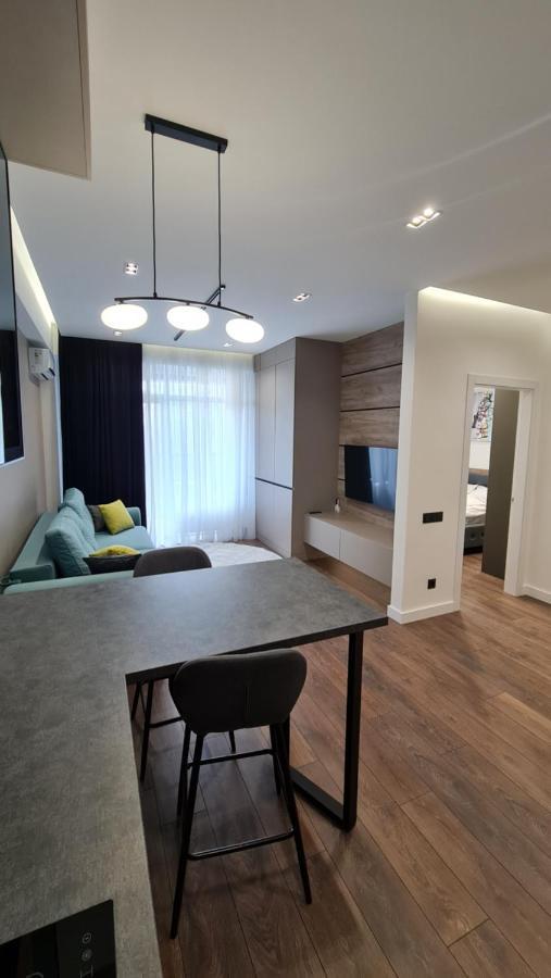 Oasis-Rent Apartment Chisinau Bagian luar foto
