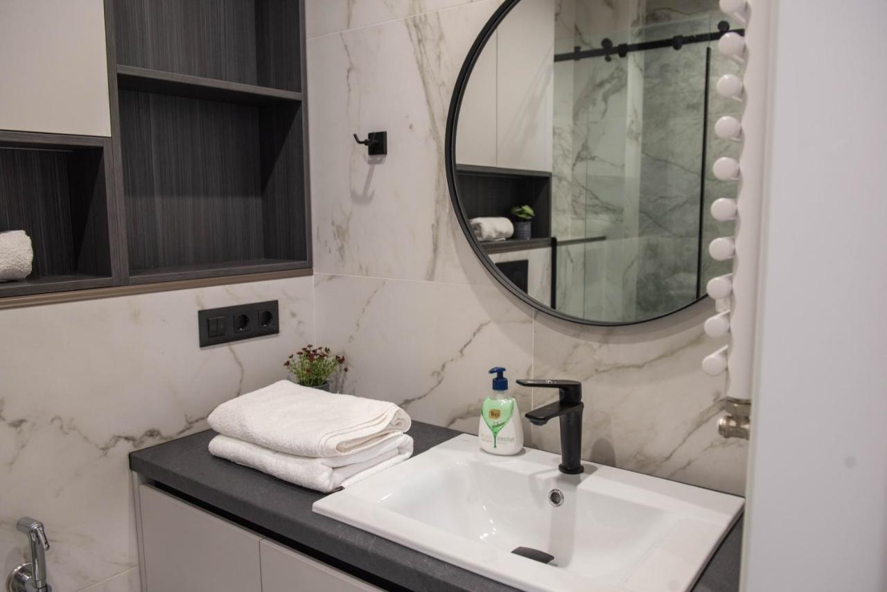 Oasis-Rent Apartment Chisinau Bagian luar foto